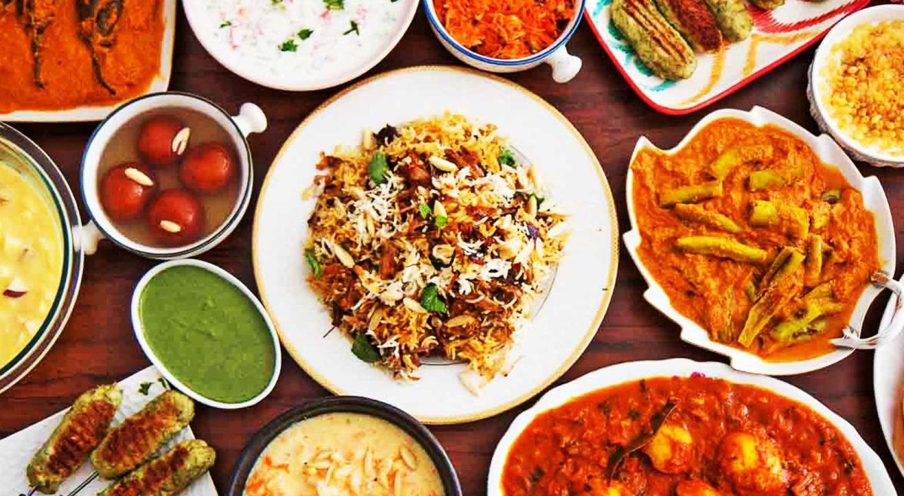 places to visit in delhi food