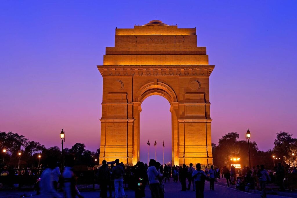 Which ruler first established his capital at Delhi?