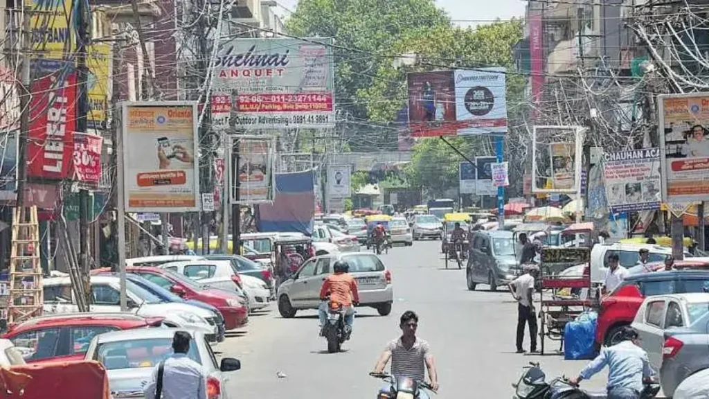 Kamla Nagar Market